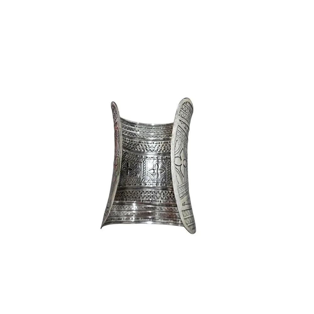 Silver Tone Wide Cuff Bracelet Tribal Ethnic Pattern‎ Statement Jewelry